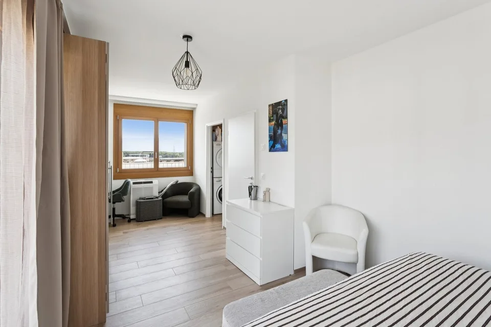 CASATAX - Prächtiges 3-Zimmer-Dachgeschoss mit umlaufender Terrasse