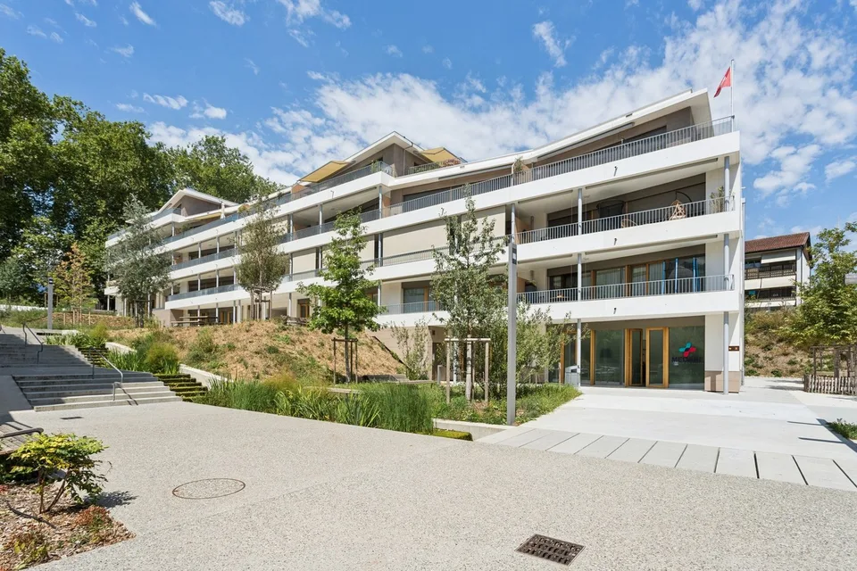 CASATAX - Prächtiges 3-Zimmer-Dachgeschoss mit umlaufender Terrasse