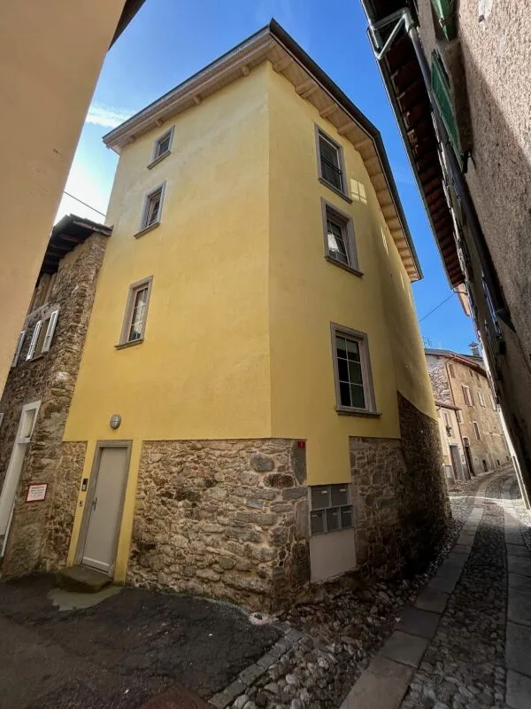 Apartment newly renovated in the center of Rovio (Val Mara)