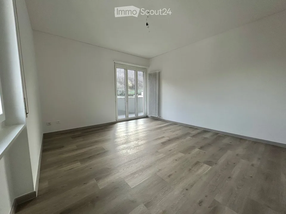 Cercasi subentrante 2.5 locali moderno a Chiasso