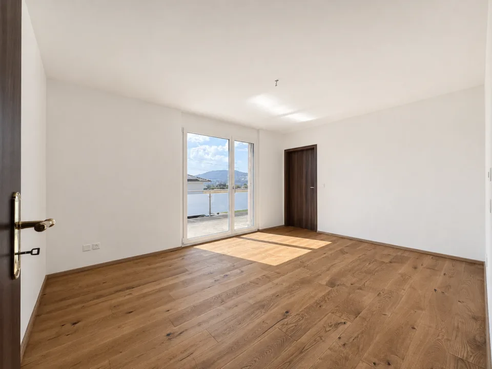 zu verkaufen Einfamilienhaus mit viel Grundstück