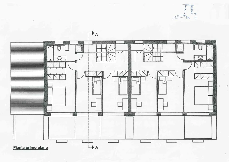 Zweifamilienhaus mit 8,5 Zimmern, Swimmingpool und Grundstück in Melano