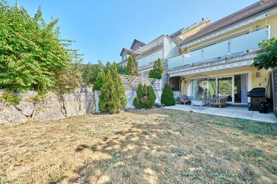 Spacious duplex with terrace and balcony