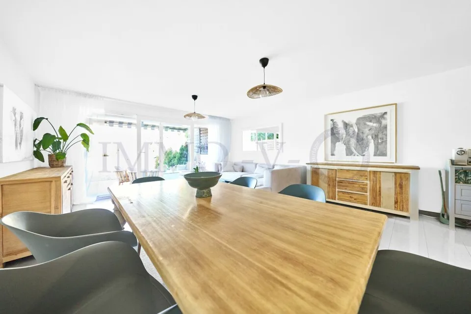 Spacious duplex with terrace and balcony
