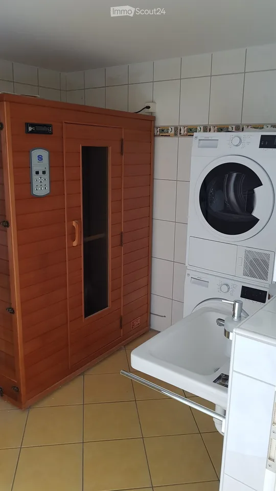 Helle 3-Zimmer-Wohnung mit Balkon und Garage in Wattwil