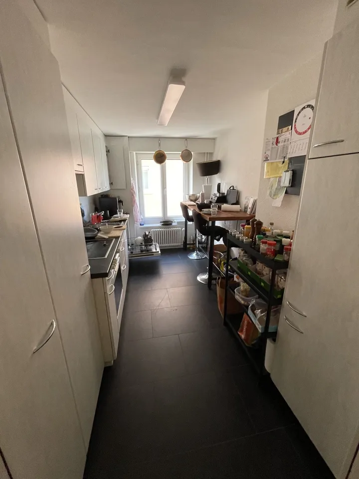 WG Zimmer in Rotmonten zuvermieten (5.5 Zimmer WG mit 2 Mitbewohner)