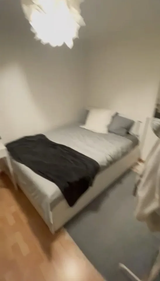 WG Zimmer in Rotmonten zuvermieten (5.5 Zimmer WG mit 2 Mitbewohner)