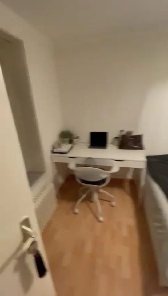 WG Zimmer in Rotmonten zuvermieten (5.5 Zimmer WG mit 2 Mitbewohner)