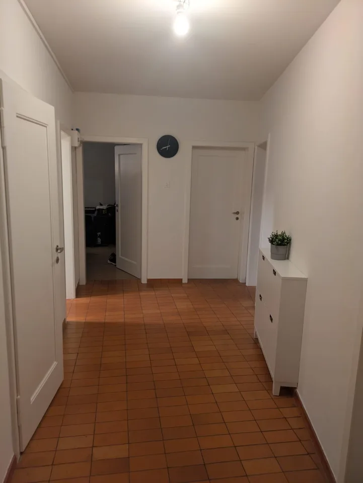 Sonniges Zimmer mit Balkon nähe Biozentrum