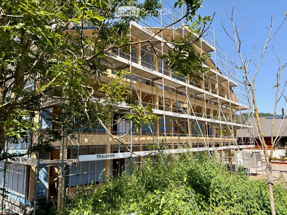 Altersgerechtes Wohnen in Innertkirchen: 2.5-Zimmer-Neubauwohnung im Erdgeschoss mit Gartensitzplatz