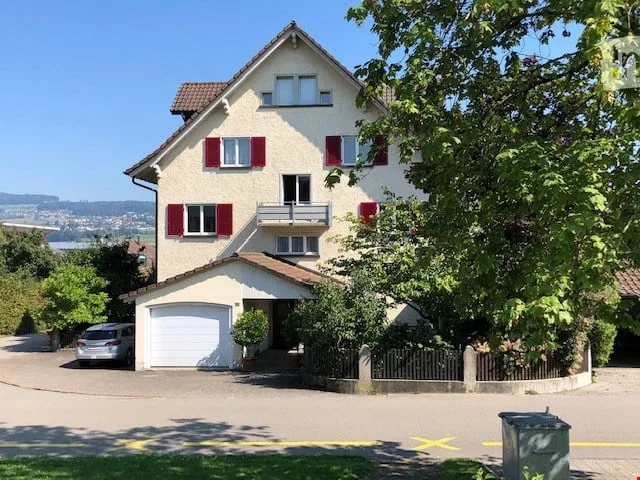 Helle 4. Zi-Altbauwohnung auf dem Kapuzinerhügel mit Aussicht