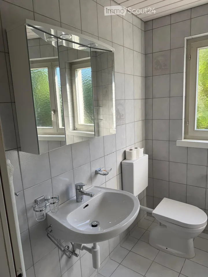 Bright 4-room old building apartment on the Kapuzinerhügel with a view
