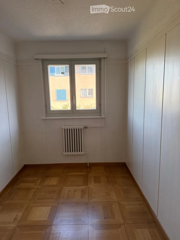 Bright 4-room old building apartment on the Kapuzinerhügel with a view