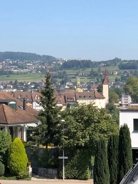 Bright 4-room old building apartment on the Kapuzinerhügel with a view