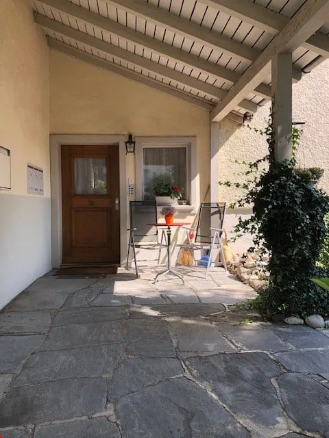 Bright 4-room old building apartment on the Kapuzinerhügel with a view