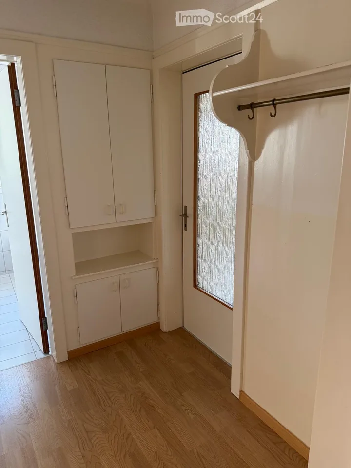 Bright 4-room old building apartment on the Kapuzinerhügel with a view