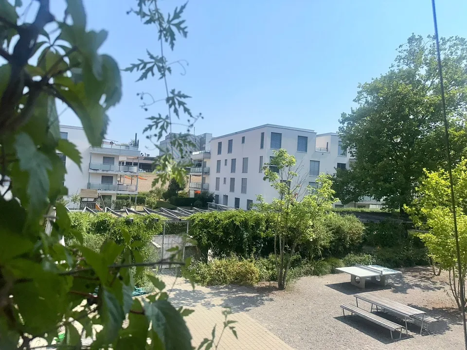 Mitbewohnerin gesucht – Helle 4.5-Zimmer-Wohnung in Bülach per Nov/Dez 26’