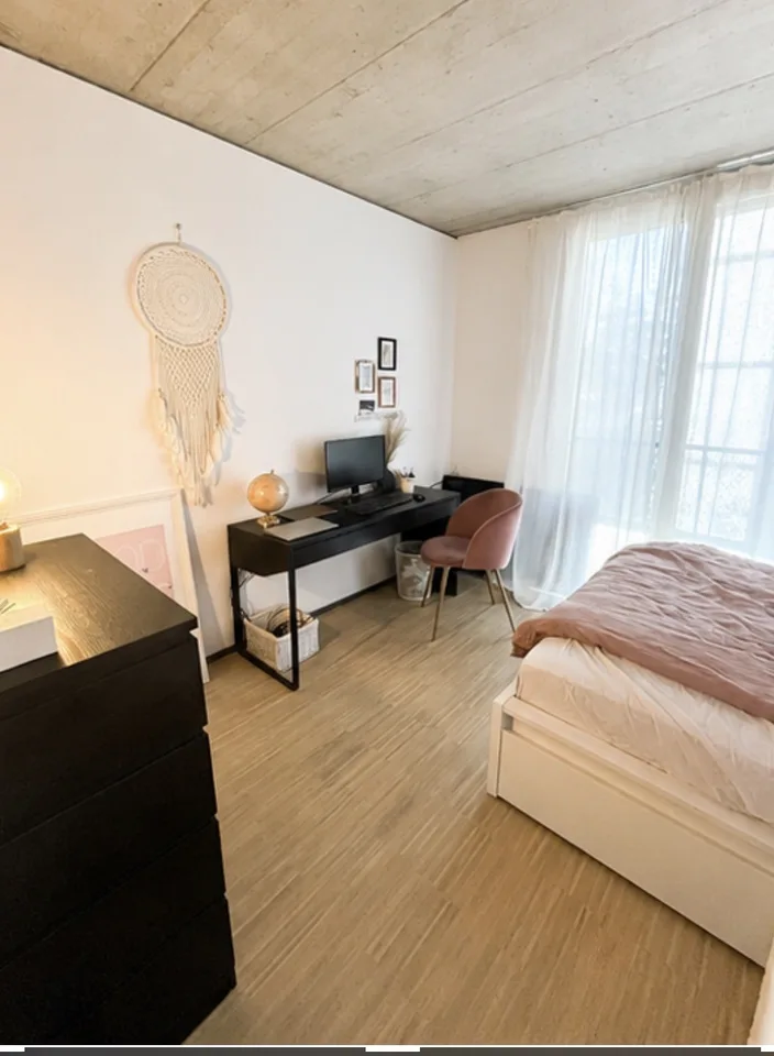 Mitbewohnerin gesucht – Helle 4.5-Zimmer-Wohnung in Bülach per Nov/Dez 26’