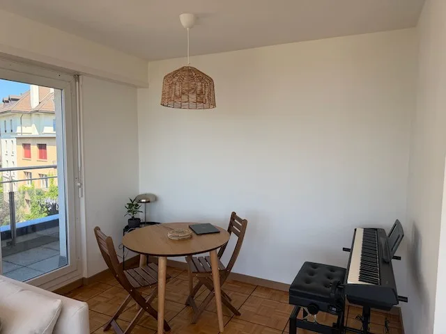 Übernahme des Mietvertrags Magnifique 2-Zimmer-Wohnung mit großer Terrasse, Seeblick & Alpenblick