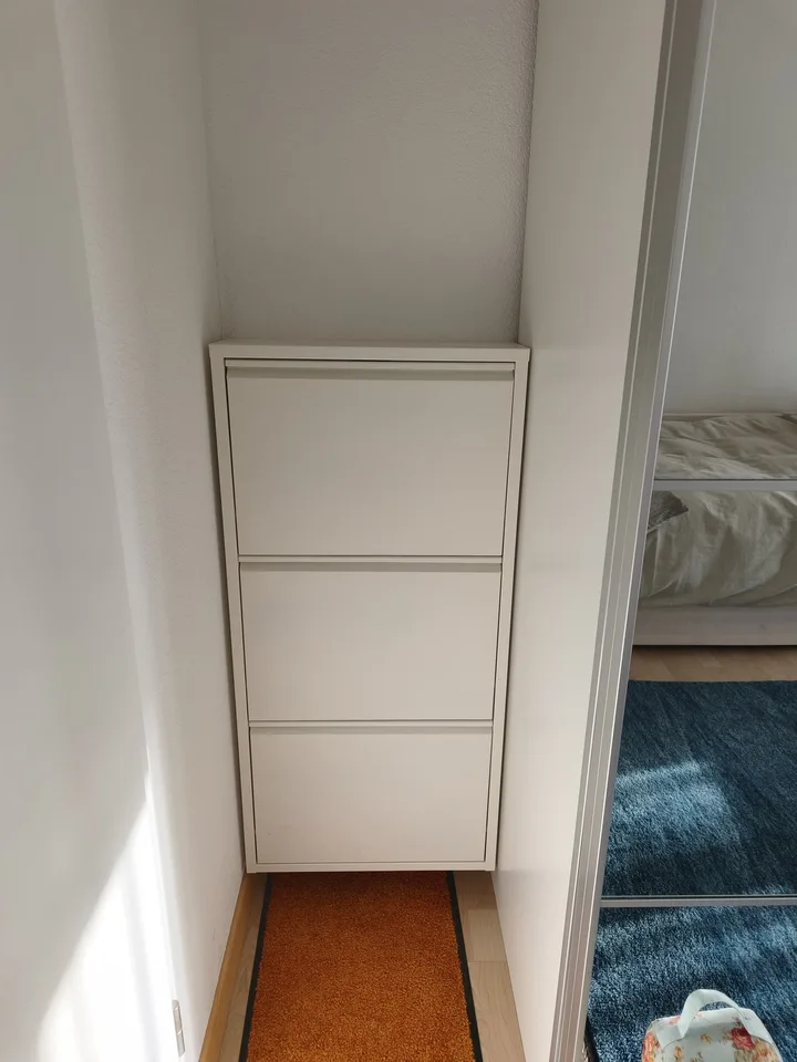 Privatzimmer mit eigener Dusche/WC, 28 Min bis ZH HB, inkl. Reinigung