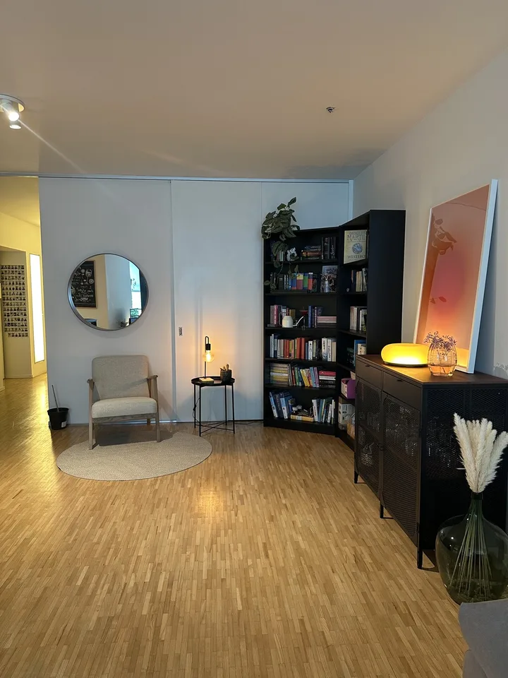 Möbilierter WG-Zimmer zur Untermiete