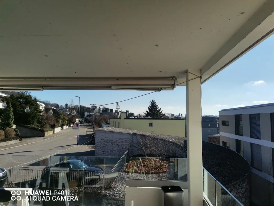 The bright extra large WG Zimmer with on suite bathroom, excellent location