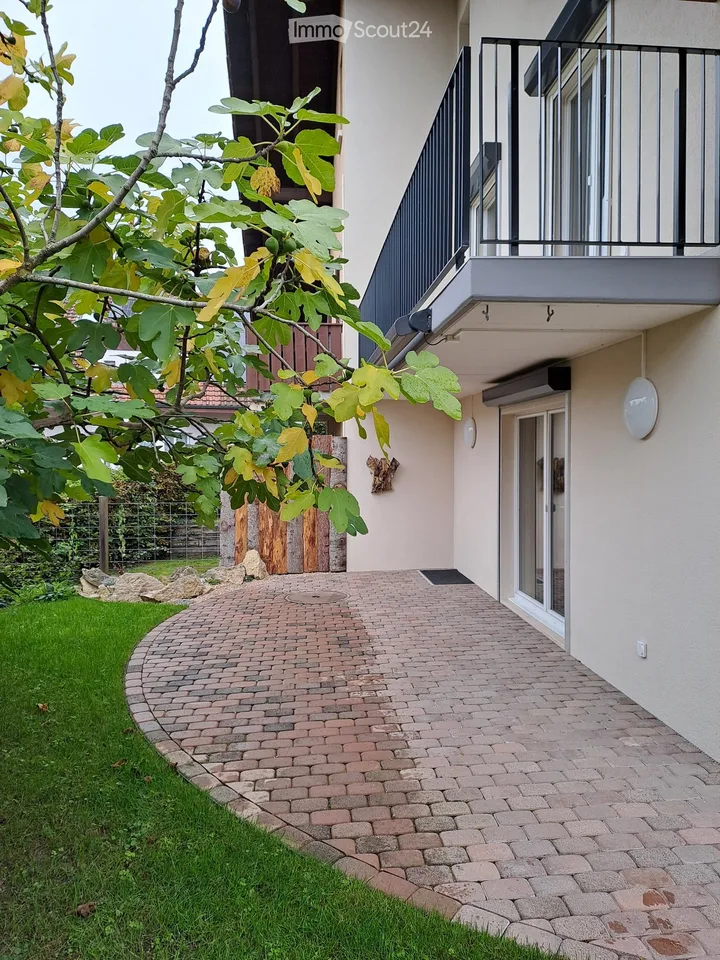Renoviertes Doppeleinfamilienhaus an attraktiver Lage