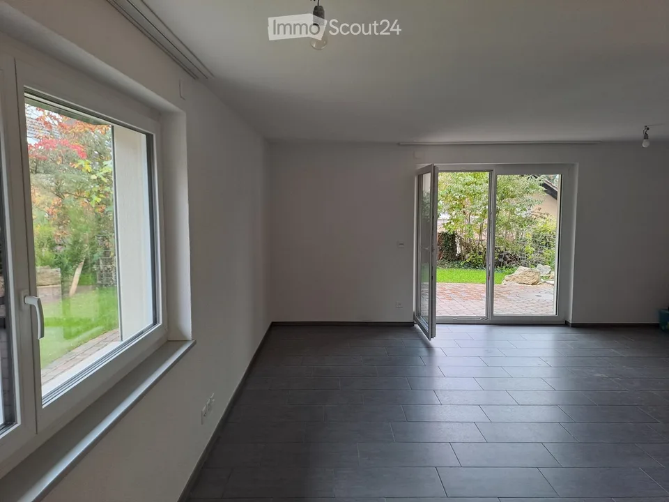 Renoviertes Doppeleinfamilienhaus an attraktiver Lage