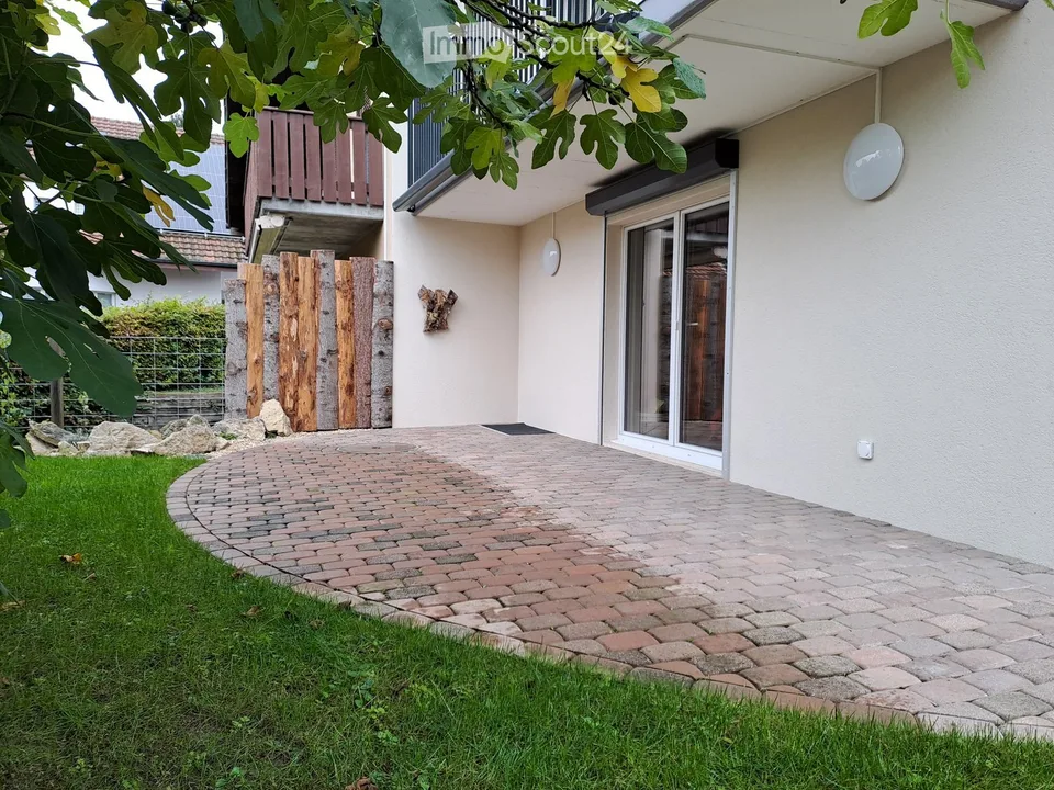 Renoviertes Doppeleinfamilienhaus an attraktiver Lage