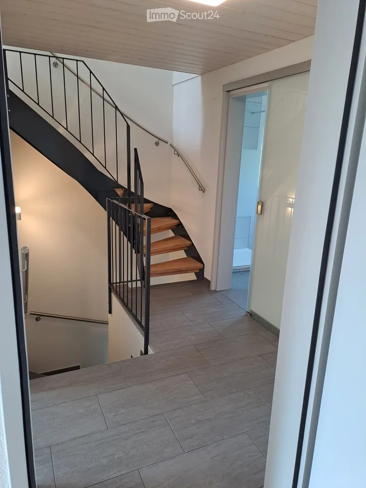 Renoviertes Doppeleinfamilienhaus an attraktiver Lage