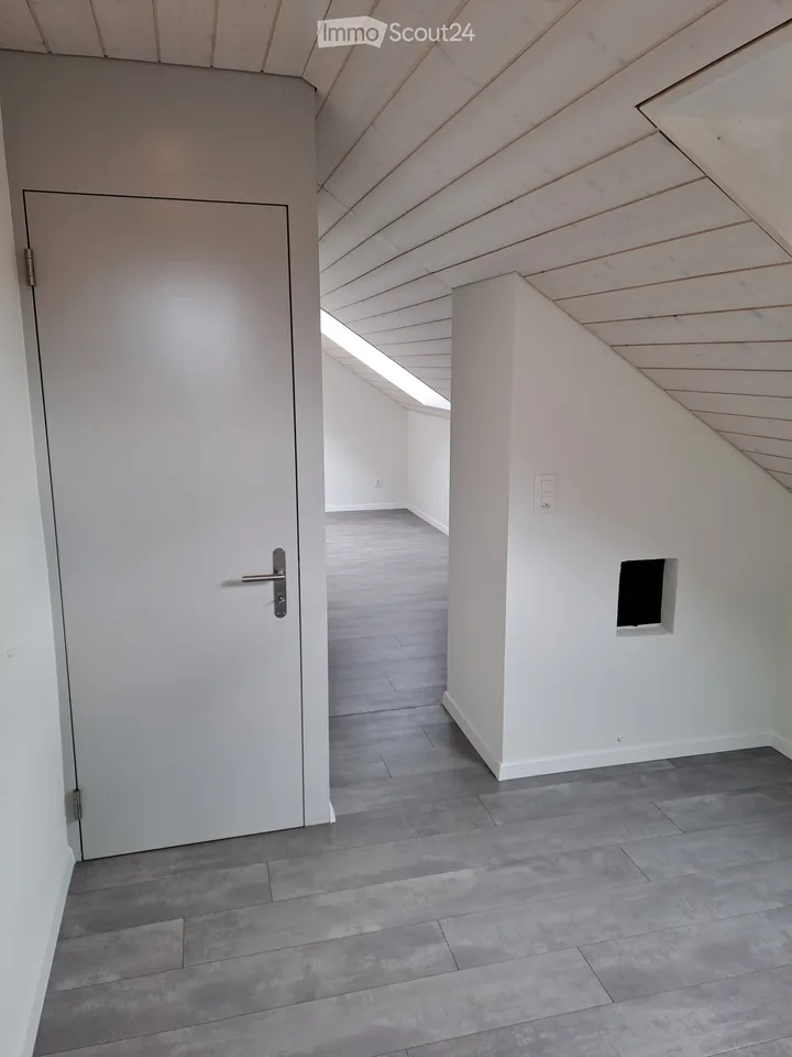 Renoviertes Doppeleinfamilienhaus an attraktiver Lage