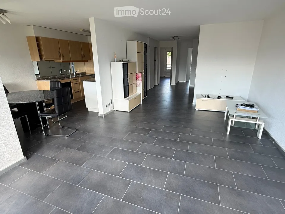 Gepflegte 3.5-Zimmer-Wohnung mit Balkon in Steffisburg