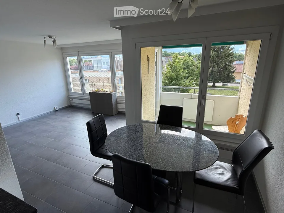 Appartement 3.5 pièces bien entretenu avec balcon à Steffisburg