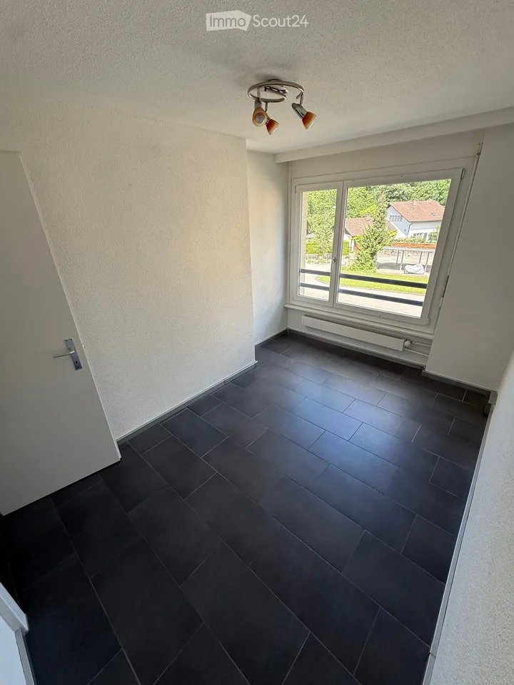 Appartement 3.5 pièces bien entretenu avec balcon à Steffisburg