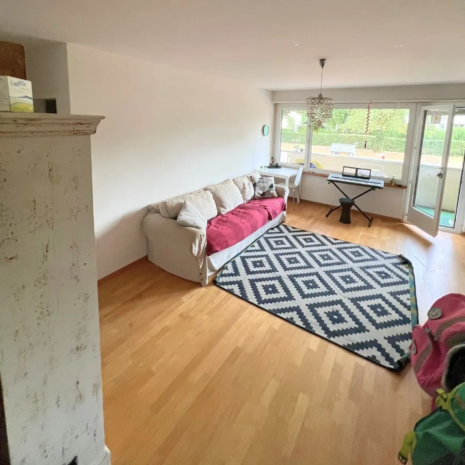 Sunny Apartment by the Lake in Biel  Looking for a Nachmieter