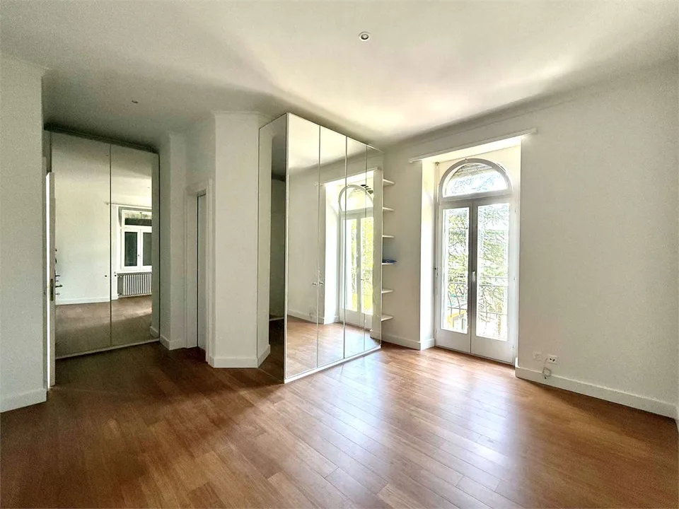Appartement mit 5,5 Zimmern, Seeblick und Pool in Lugano Ruvigliana