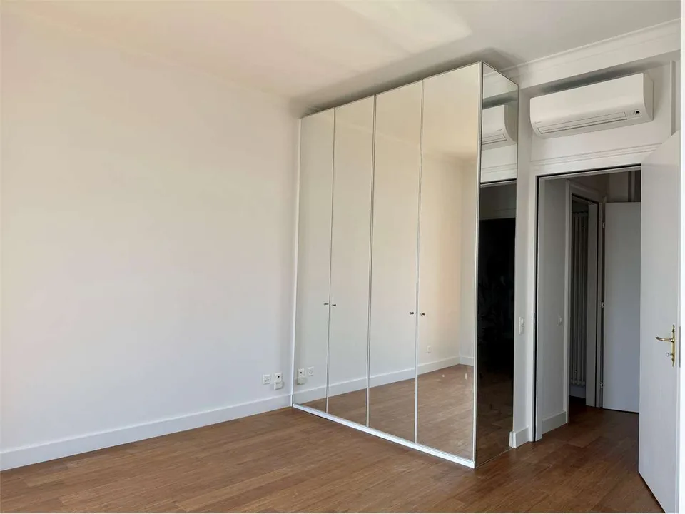 Appartement mit 5,5 Zimmern, Seeblick und Pool in Lugano Ruvigliana