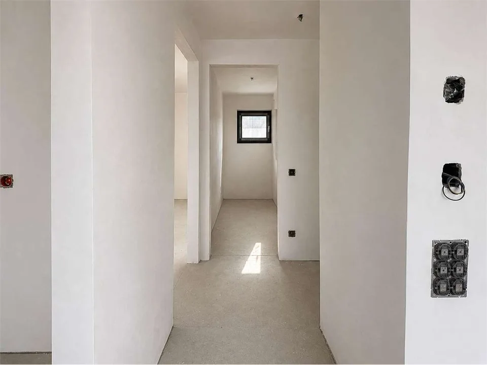 NEUE RESIDENZ, LETZTE ZWEI 3.5 ZIMMER WOHNUNGEN MIT PRIVATGARTEN