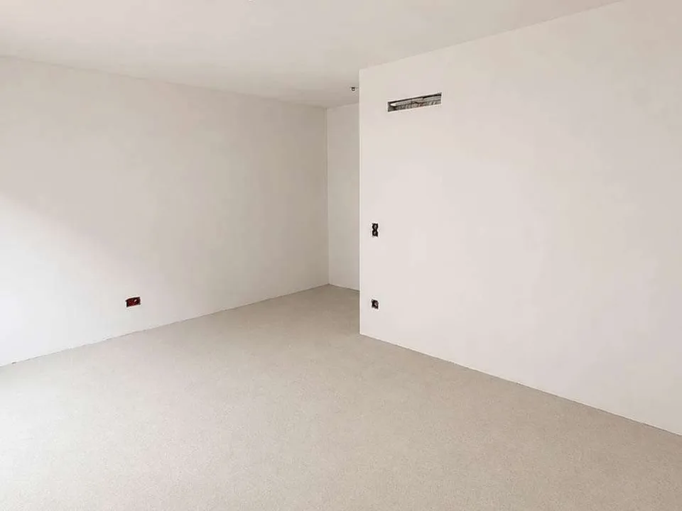 NEUE RESIDENZ, LETZTE ZWEI 3.5 ZIMMER WOHNUNGEN MIT PRIVATGARTEN
