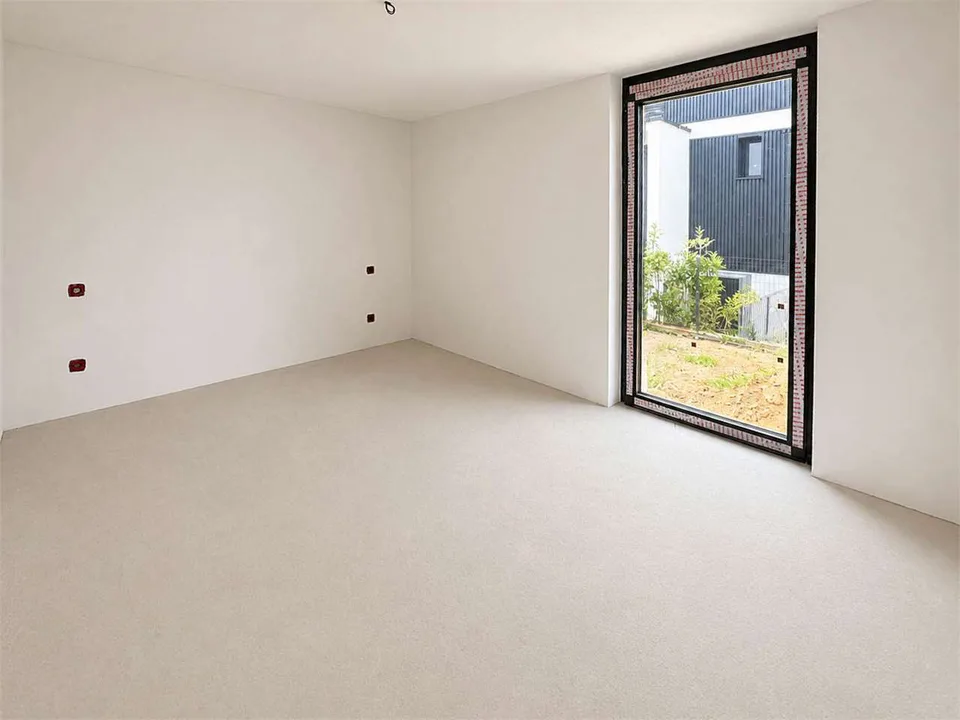 NEUE RESIDENZ, LETZTE ZWEI 3.5 ZIMMER WOHNUNGEN MIT PRIVATGARTEN