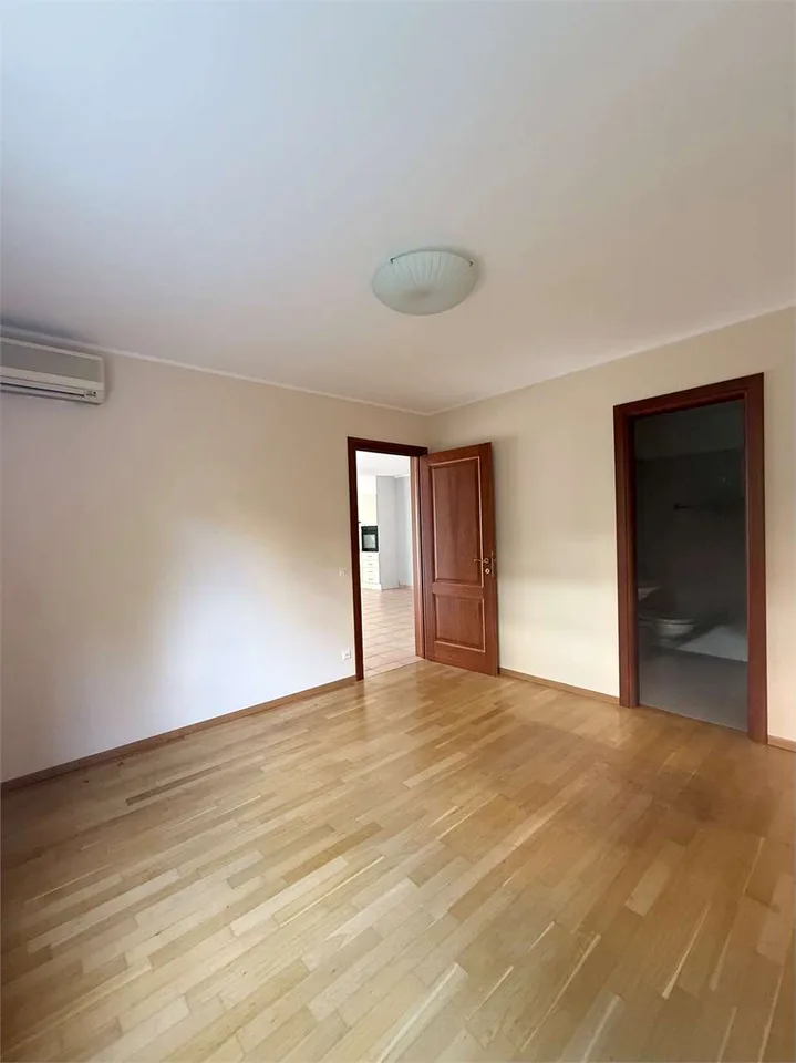 Wohnung mit 2,5 Zimmern im Grünen in Lugano Breganzona
