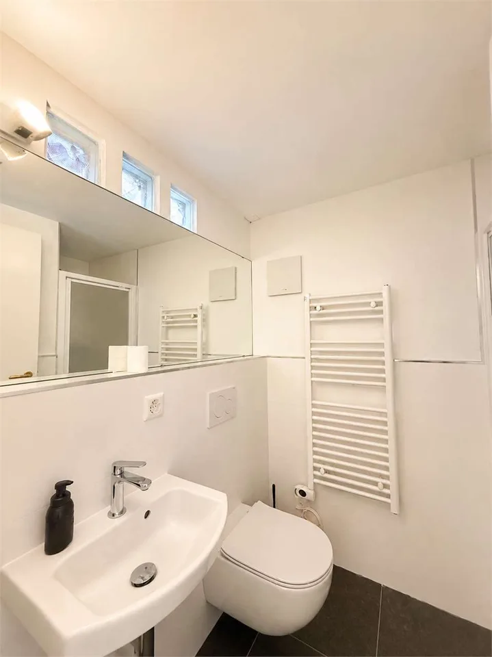 Atticapartment mit 5,5 Zimmern, Terrasse und privatem Garten in O