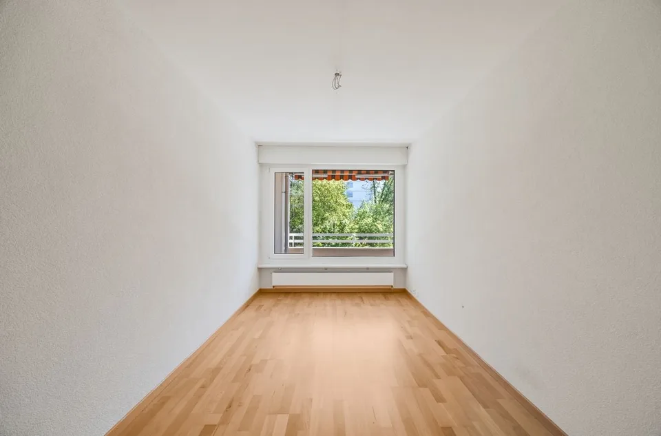 Spacious 5.5-room apartment in a family-friendly location