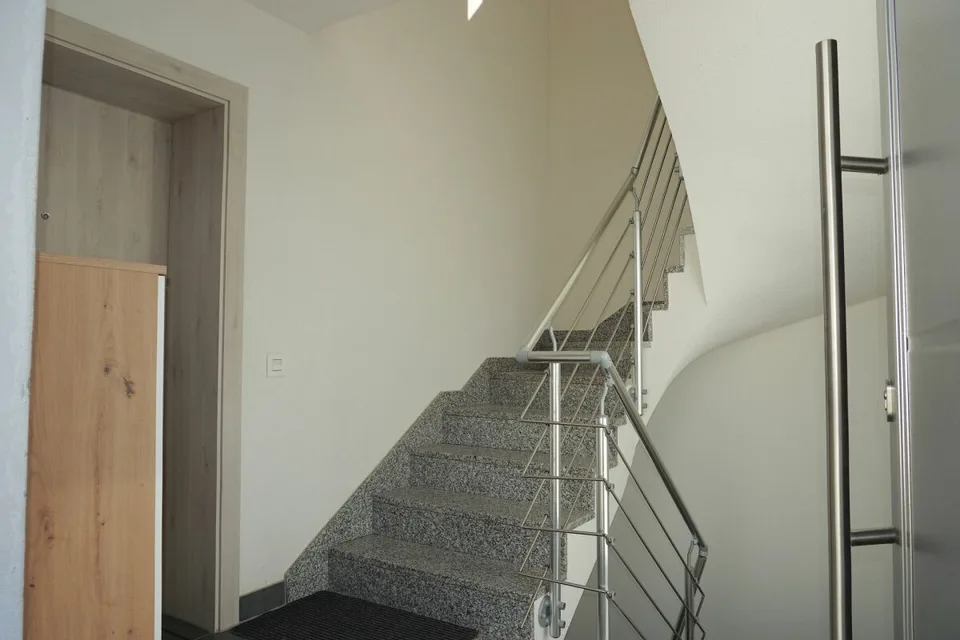 ARI-262 - Magnificent ground floor with 5.5 rooms in a two-unit house
