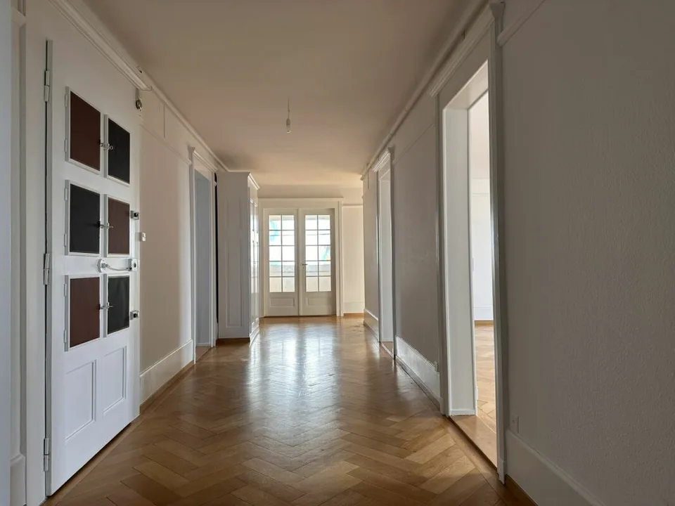 Meraviglioso appartamento di 6 locali all'ultimo piano di un edificio di carattere - Rue Edouard-Desor 3 a Neuchâtel