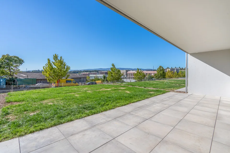 Bell'appartamento di 2,5 locali con giardino privato – foto 8 di 19