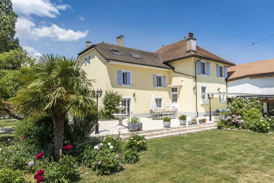 10 Zimmer Villa in Giez – Foto 2 von 27