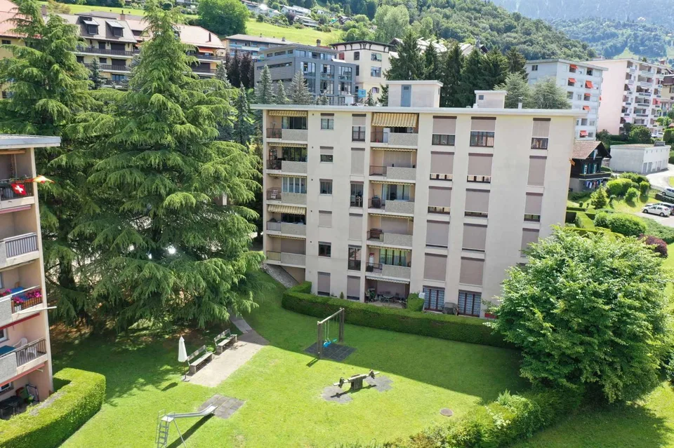 Auf der letzten Etage, 3.5-Zimmer-Wohnung mit Seeblick – Foto 2 von 18
