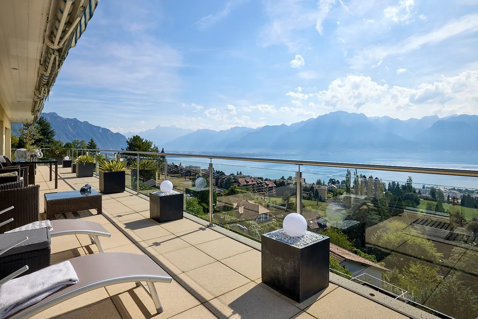 Très bel appartement avec vue exceptionnelle sur le Lac et les Alpes