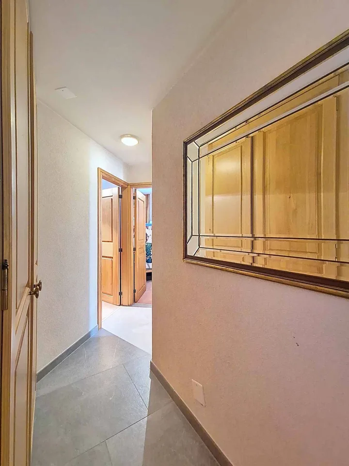 Schönes 3-Zimmer-Apartment, 100 m2 - Zentral und ruhig – Foto 11 von 12